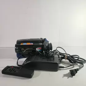 Ccd-tr66 Sony Handycam Video 8 With Remote Charger No Battery