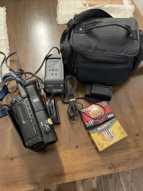 Ccd-tr74 Sony 8mm Video8 Camera Camcorder Vcr Player Video Transfer Bundle