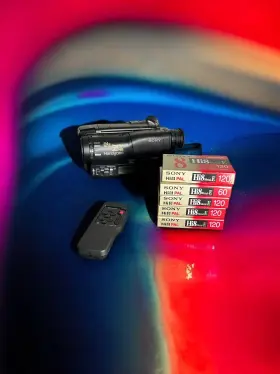 Ccd-tr750e Sony Handycam Hi8 Camcorder With Remote Battery And Tapes Cam