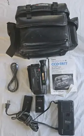 Ccd-tr77 Sony Video 8 Handycam 8mm Ntsc Camcorder With Ac Adaptor - Tested