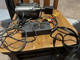Ccd-tr820e Sony Video Hi8 Handycam Infolithium 30x Zoom Untested 250v Camcorder