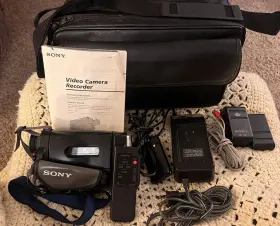 Ccd-tr916 Sony Handycam Video8 8mm Camcorder Video Camera Remote Bag