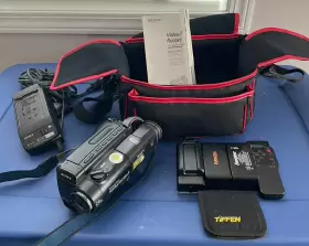 Ccd-tr94 Sony Video Camera Recorder With Accesories And Bag Works