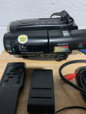 Ccd-tr98 Sony Stereo 8mm Camcorder Camera Vcr Player Video Transfer. Works Vgc