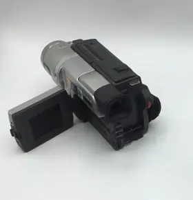 Ccd-trv107 Sony Ntsc Hi8 Camcorder With 2.5 Inch Lcd Video Light - Transfer