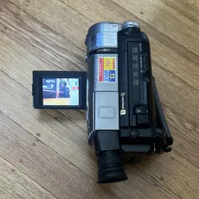 Ccd-trv113e Sony Handycam Vision Hi8 Camcorder 330x Zoom Silver/black Nightvisio