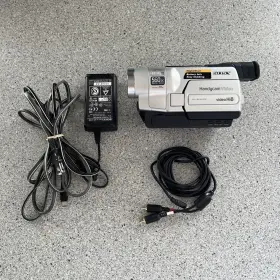 Ccd-trv118 Sony Hi8 Camcorder - Record Transfer Play Video 8mm No Battery