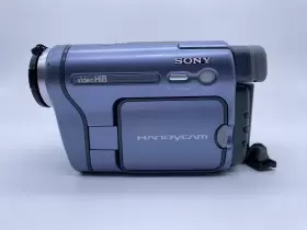 Ccd-trv128 Sony Hi8 20x Optical 990x Zoom Digital Handycam #2