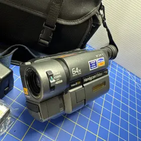 Ccd-trv15e Sony Handycam Ccd-trv15 Camcorder Video8 Xr Hi8 8mm Camera No Charger Not Tested #2