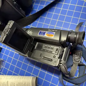 Ccd-trv15e Sony Handycam Ccd-trv15 Camcorder Video8 Xr Hi8 8mm Camera No Charger Not Tested #3