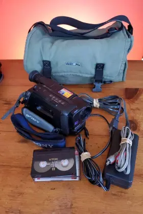 180x-zoom Sony Ccd-trv16 Handycam Video 8 Xr Camera Includes New Tape Works