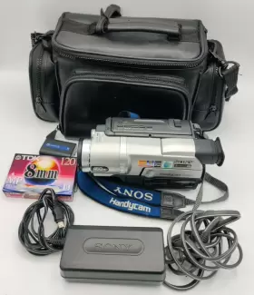 Ccd-trv308 Sony Steadyshot Video Hi8 8mm Handycam Vision Camera Camcorder Tested