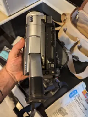 Ccd-trv310 Sony Handycam Digital-8 Camcorder No Cords Untested #3