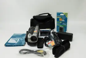 Ccd-trv330 Sony Handycam Vision Analog Hi8 Compact Camcorder Silver/black