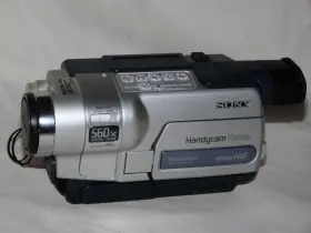 Ccd-trv418e Sony Pal Hi8 8mm Video8 Camcorder Vcr Player Video Transfer #2
