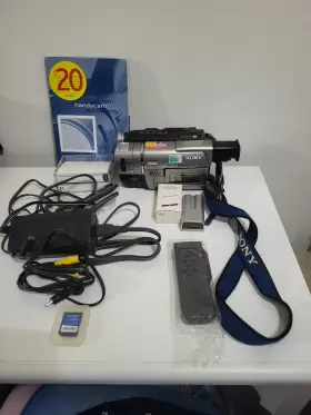 Ccd-trv57 Sony Handycam Hi8 Video 8 Camcorder Works With Remote Battery And Charger