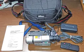 Ccd-trv615 Sony Handycam Video Hi8 Camcorder Works Well Please Read