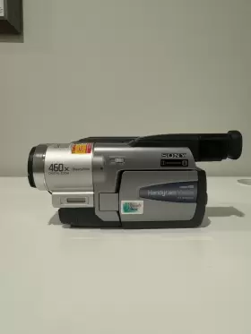 Ccd-trv68 Sony Handycam Hi-8 Analog Camcorder