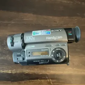 Ccd-trv716 Sony Handycam Hi8 Camcorder 18x Optical 330x Digital Nightshot