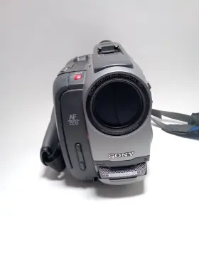 Ccd-trv81 Sony Handycam Ntsc Hi8 Video8 8mm Camcorder With Strap #3