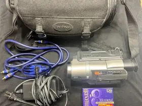 Ccd-trv96k Sony Handycam Hi8 Camcorder Silver Used From Japan Bundle