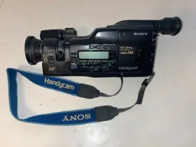 Ccd-v600e Sony Untested Handycam Hi8 Camcorder Remote Charger Case