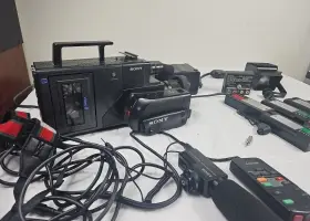 213560 Sony Ccd-v8 Video 8 No Parts Only