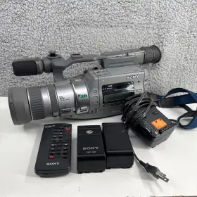 Ccd-vx1 Sony Handycam Pro Hi8 Video Camcorder Japan Used