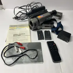 Ccd-trv118 Sony Ccr-tvr65 Handycam Ntsc Tape Hi8 Camcorder With Nightshot Tested Working