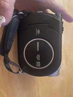 Dc230 Sony Handycam Dc230. 40x Zoom And Has Carl Zeiss #3