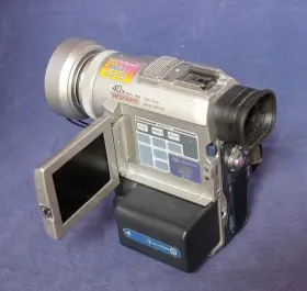 Dcr-pc100e Sony Dcr-100e Pal Handycam Digital Video Camcorder Working Very Good #2