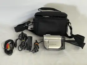 Dcr-650 Sony Handycam Hybrid 60x Zoom Wide Lcd
