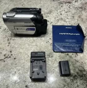 Dcr-dvd108 Sony Handycam Digital Dvd Camcorder Camera Batteries Charger Tested