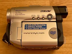 Dcr-dvd201e Sony Camcorder For Parts/ Repair