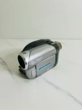 Dcr-dvd202e Sony Handycam Mini Dvd Camcorder - No Charger