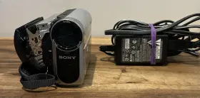 Dcr-h52 Sony Handheld Camcorder - Silver For Parts And/or To Fix
