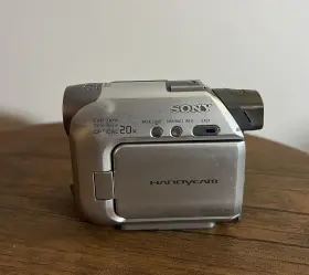 Dcr-hc22e Sony Handycam Handheld Minidv Camcorder Silver Tested #2
