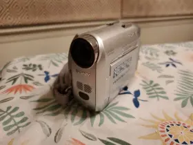 Dcr-hc30 Sony Handycam Mini Dv Camcorder Digital Video Camera For Parts Read Des