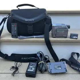 Dcr-hc42e Sony Handycam Handheld Minidv Camcorder Bundle Silver - Tested Read