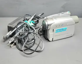 Dcr-hc46e Sony Handycam Dcr-hc46 Camcorder Mini Dv Digital Tape Video Camera No Battery