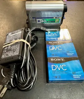 Dcr-hc51e Sony Handycam Handheld Minidv Camcorder Silver