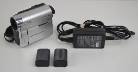 Dcr-hc53e Sony Pal Handycam Mini Dv Camcorder Video Camera With Batteries Charger