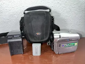 Dcr-hc96 Sony Handycam Minidv Digital Video Camera Only Recorder Tested Read