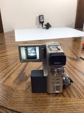 Dcr-pc1 Sony Handycam Mini Dv Camcorder Vision With Battery And Charger Tested #2