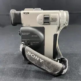Dcr-pc10 Sony Handycam Mini Dv Camcorder / Minidv Untested