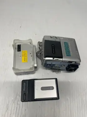 Dcr-pc106e Sony Handycam Super Steady Shot Pal Video Camera Recorder Free Shippi #2