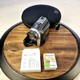 Dcr-pc330e Sony Handycam With 2 Batteries And Charger Carrying Case Tested Vtg