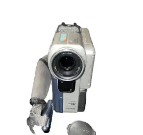 Dcr-pc5 Sony Handycam Digital Video Camera Recorder Mini-dv Lens Tested
