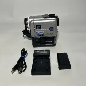 Dcr-pc5 Sony Dcr-pv5 Handycam Digital Video Camera Mini-dv Transfer Tested Works
