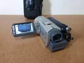 Dcr-sr100 Sony Handycam 30gb Hdd Video Camcorder With Nightshot And Accs #2